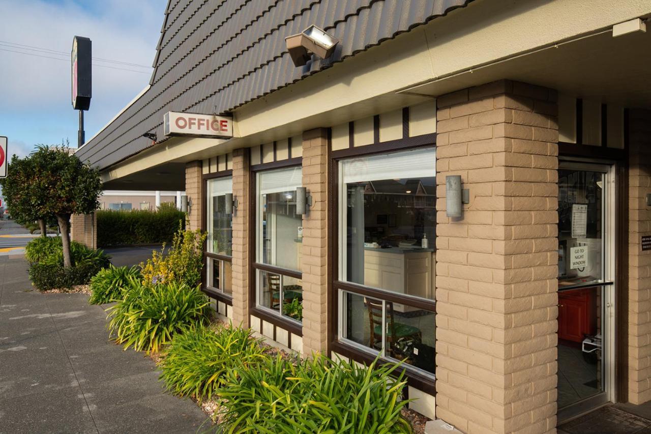 Super 8 By Wyndham Eureka Exterior foto