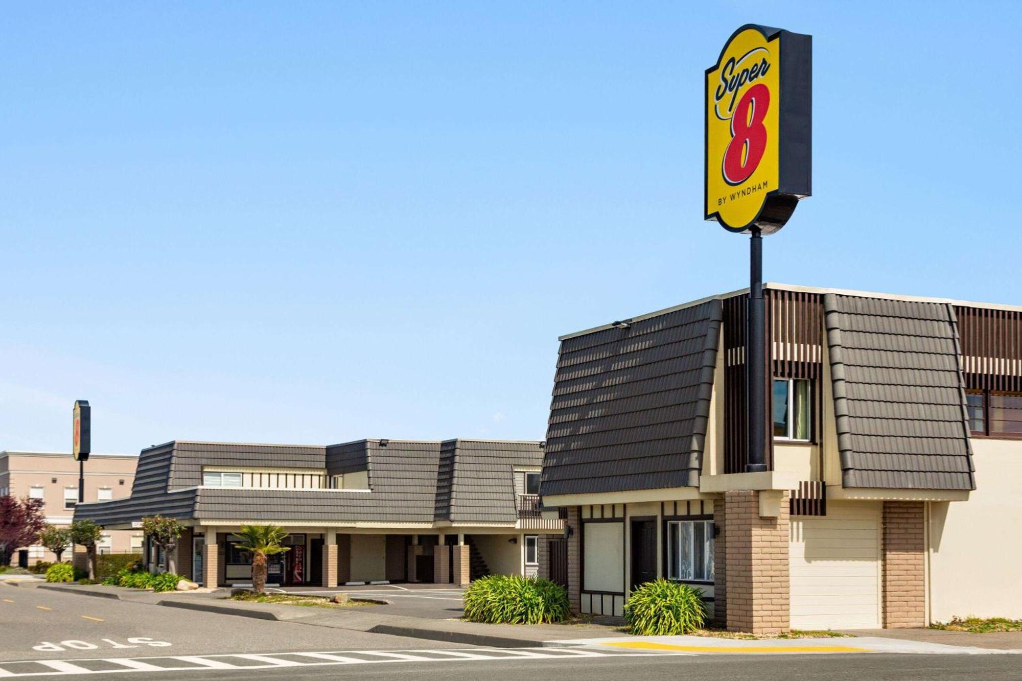 Super 8 By Wyndham Eureka Exterior foto